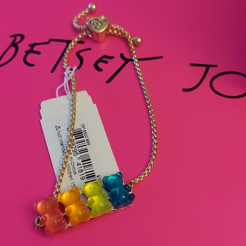 Gummy bear adj bracelet